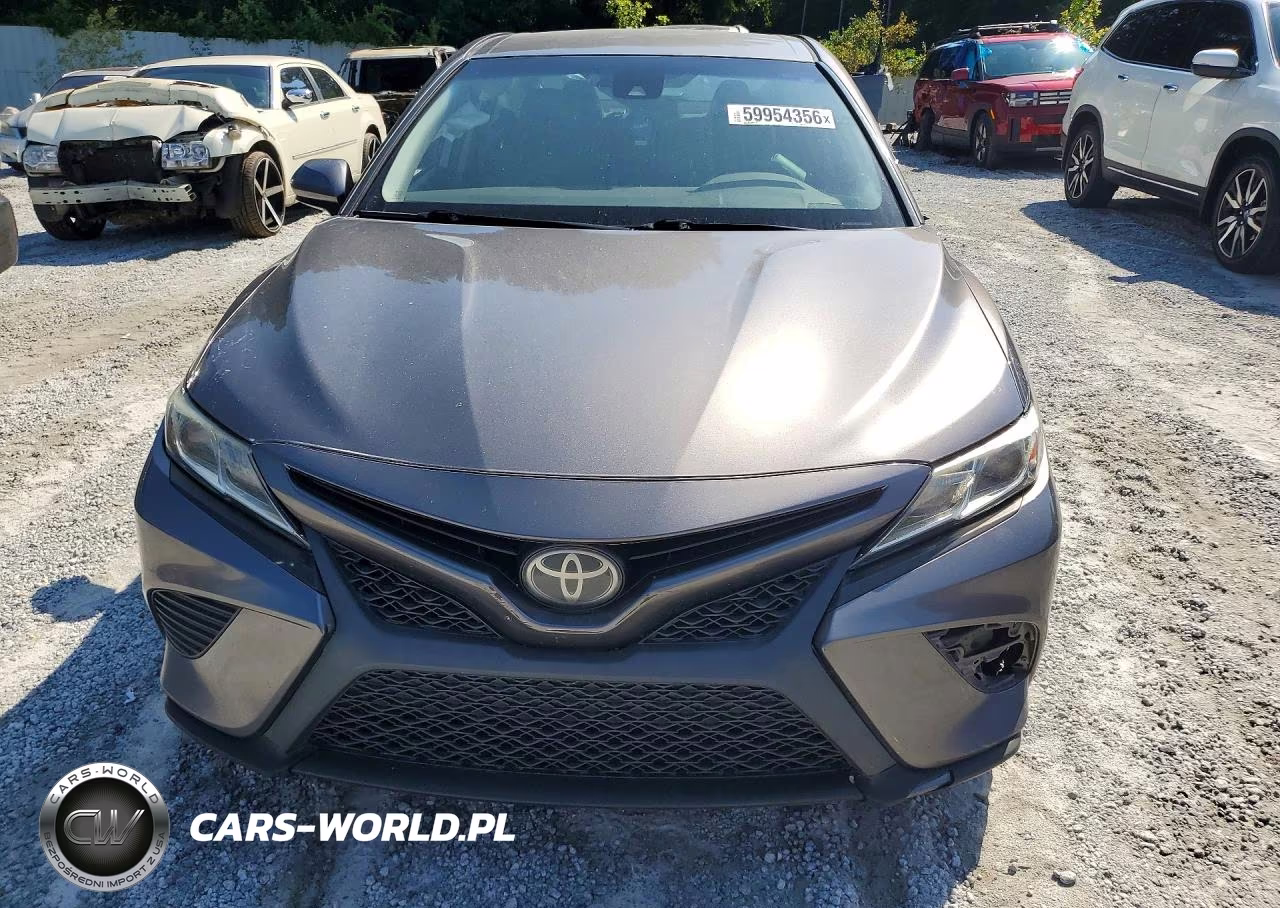 2018 Toyota Camry Se VIN:4T1B11HK9JU040584 - 5