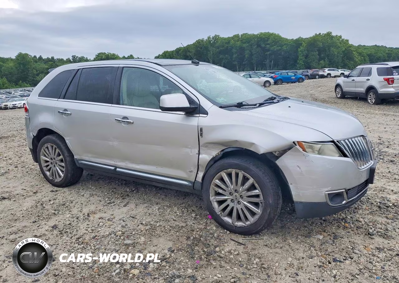 2011 Lincoln Mkx VIN:2LMDJ8JK4BBJ09768 - 4