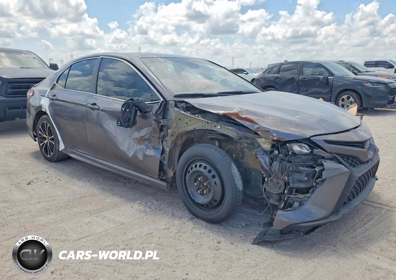 2020 Toyota Camry Se VIN:4T1G11AK8LU306499 - 4