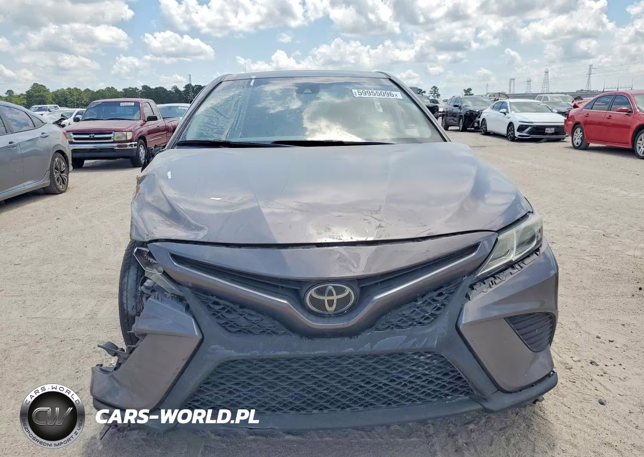 2020 Toyota Camry Se VIN:4T1G11AK8LU306499 - 5