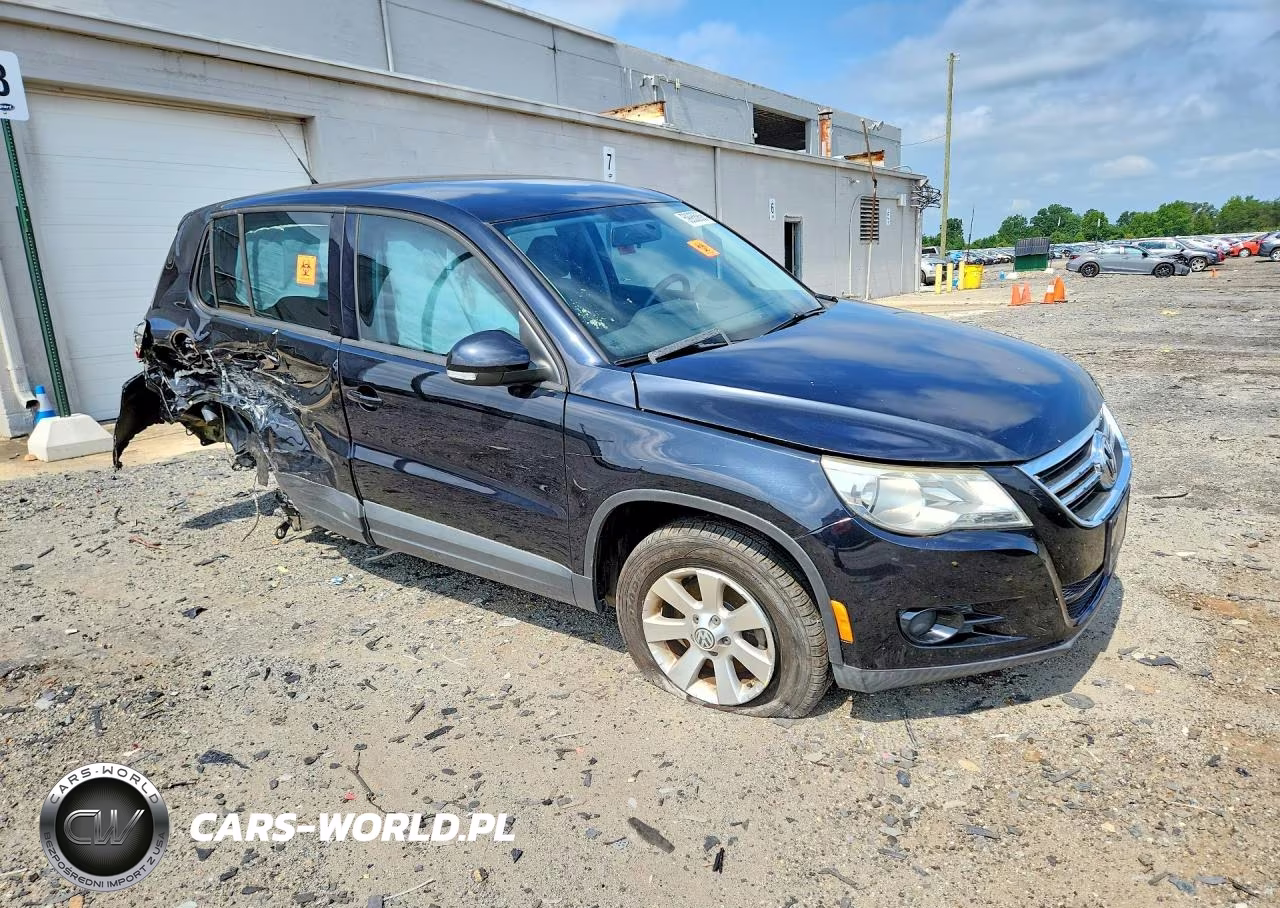 2010 Volkswagen Tiguan S VIN:WVGAV7AX2AW511469 - 4