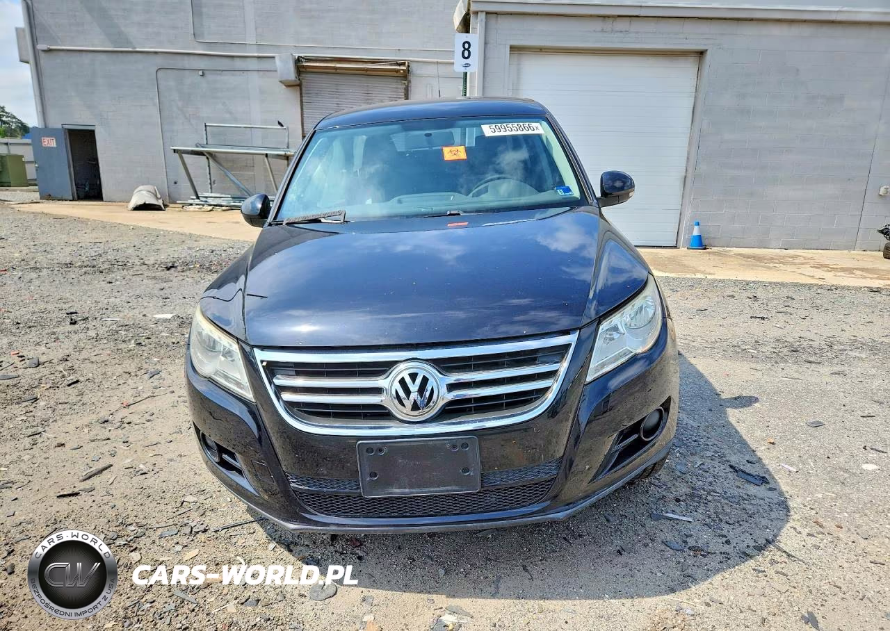 2010 Volkswagen Tiguan S VIN:WVGAV7AX2AW511469 - 5