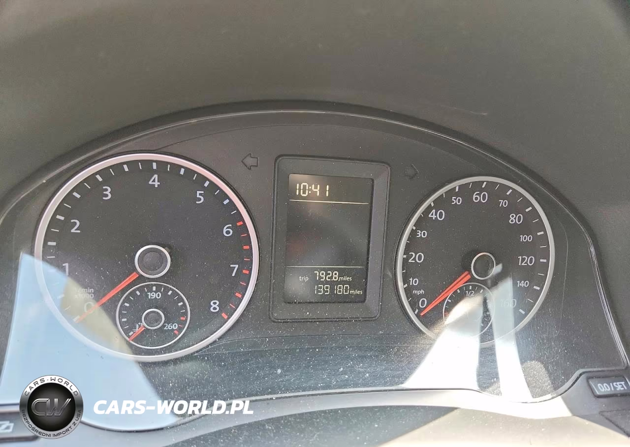 2010 Volkswagen Tiguan S VIN:WVGAV7AX2AW511469 - 9
