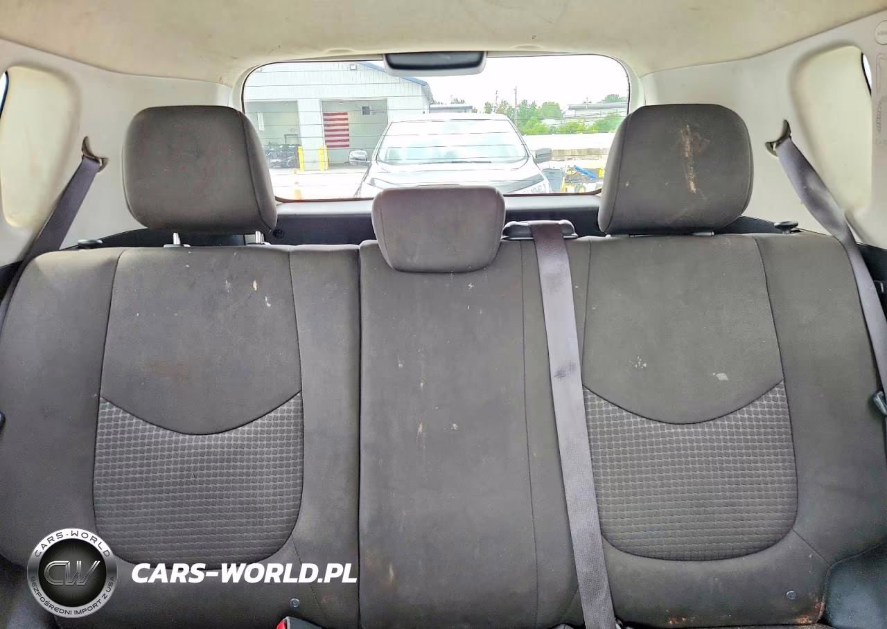 2012 Kia Soul Base VIN:KNDJT2A56C7450362 - 10