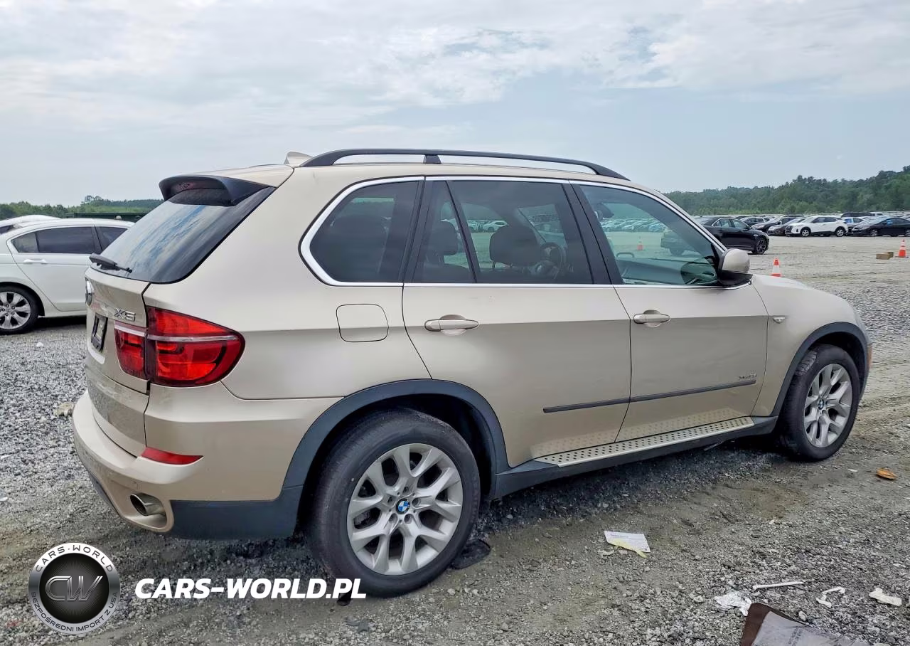 2013 BMW X5 xDrive35I VIN:5UXZV4C50D0B24820 - 3