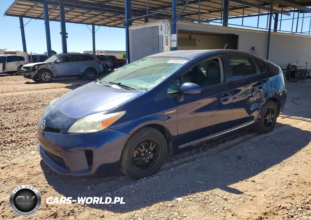 2013 Toyota Prius Two – zdjęcie 1 z 12