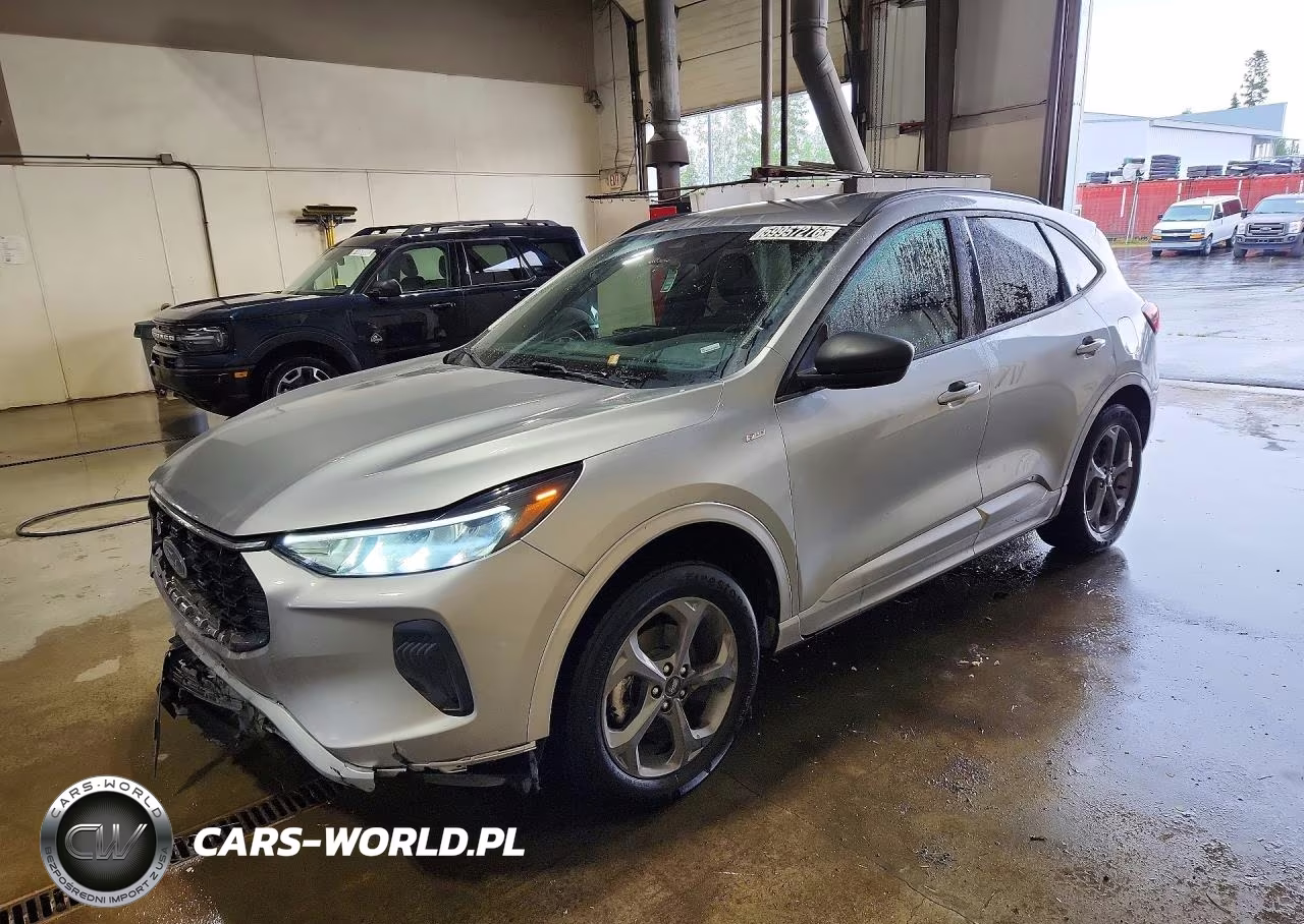 2024 Ford Escape St Line – zdjęcie 1 z 13