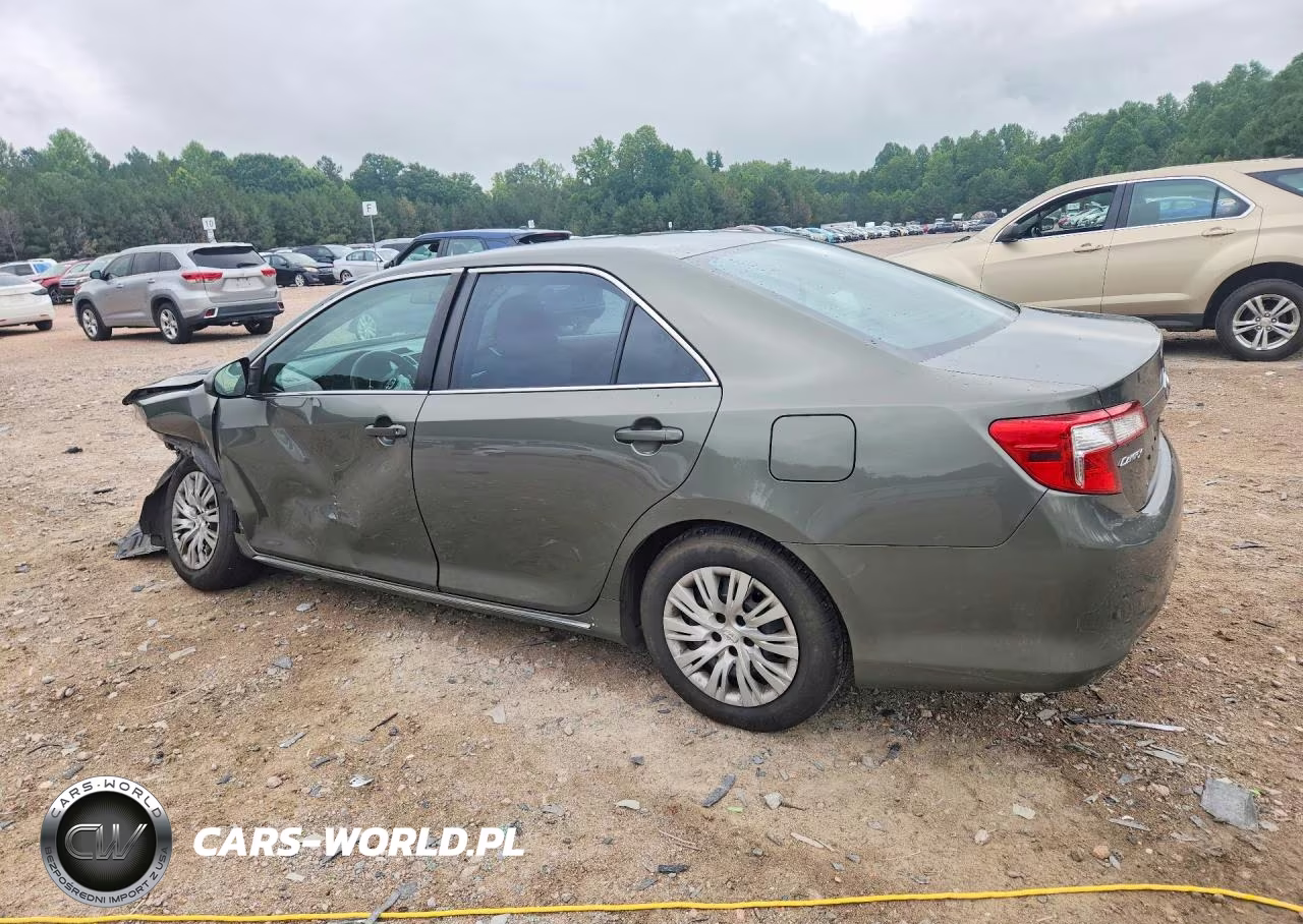 2014 Toyota Camry Le VIN:4T4BF1FK3ER402490 - 2