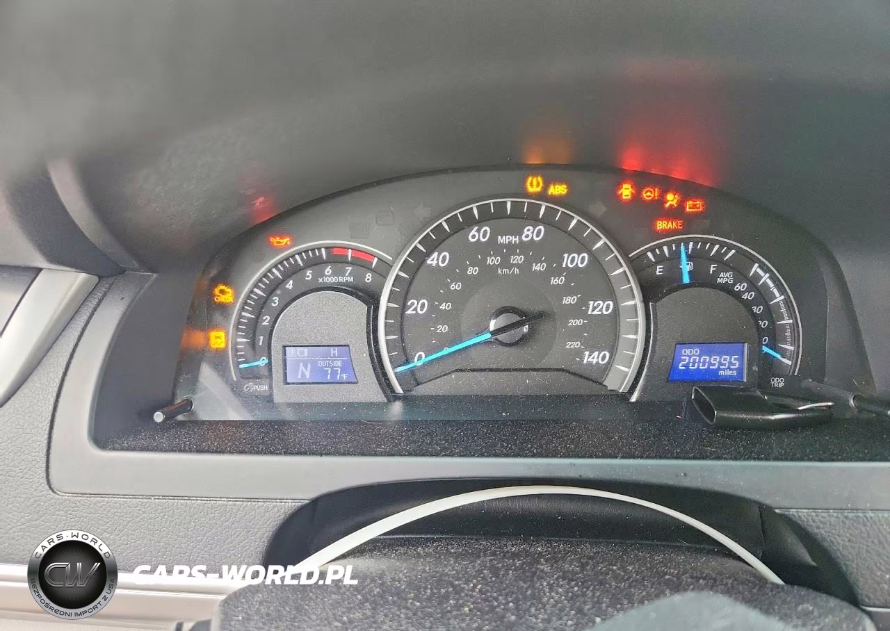 2014 Toyota Camry Le VIN:4T4BF1FK3ER402490 - 9