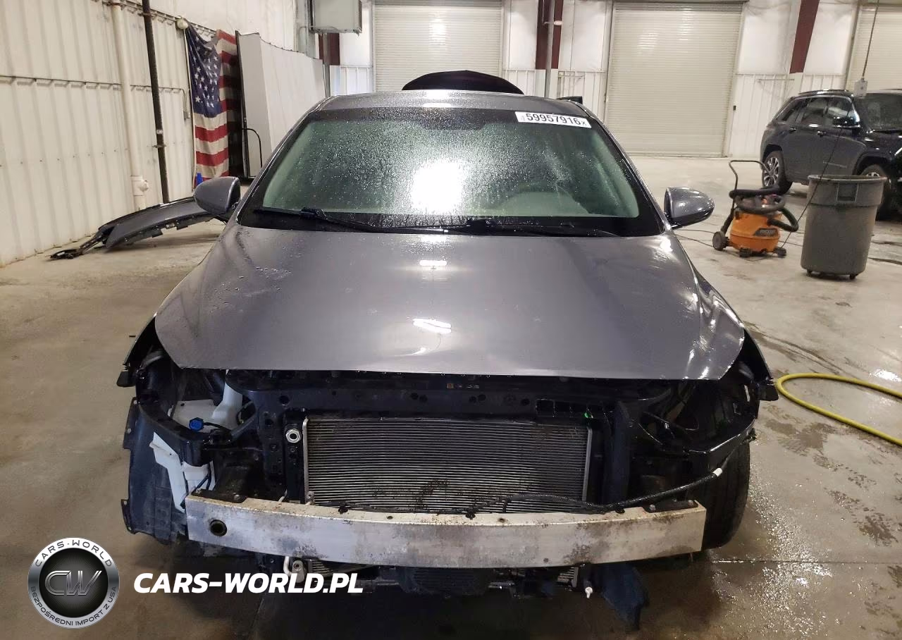 2019 Hyundai Ioniq Blue VIN:KMHC65LC8KU129366 - 5