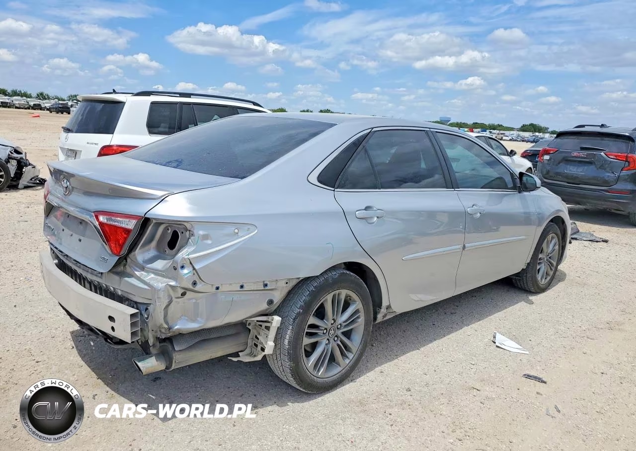 2017 Toyota Camry Se VIN:4T1BF1FK3HU372633 - 3