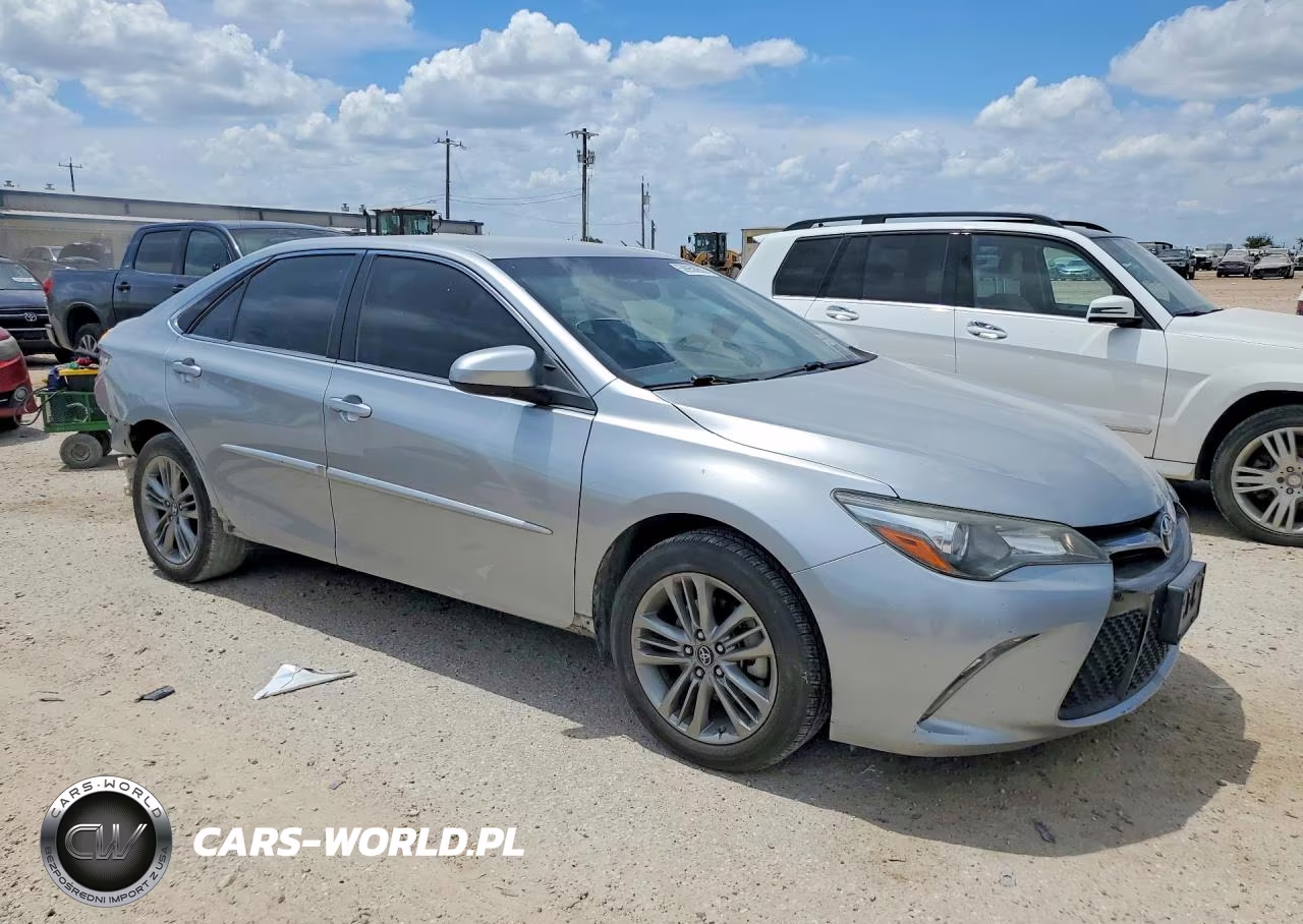 2017 Toyota Camry Se VIN:4T1BF1FK3HU372633 - 4