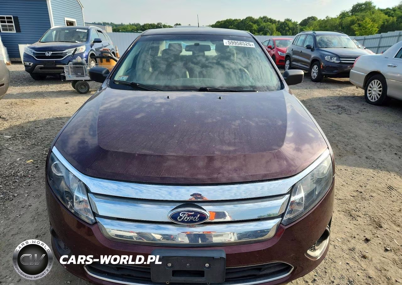 2011 Ford Fusion S VIN:3FAHP0GA0BR131144 - 5
