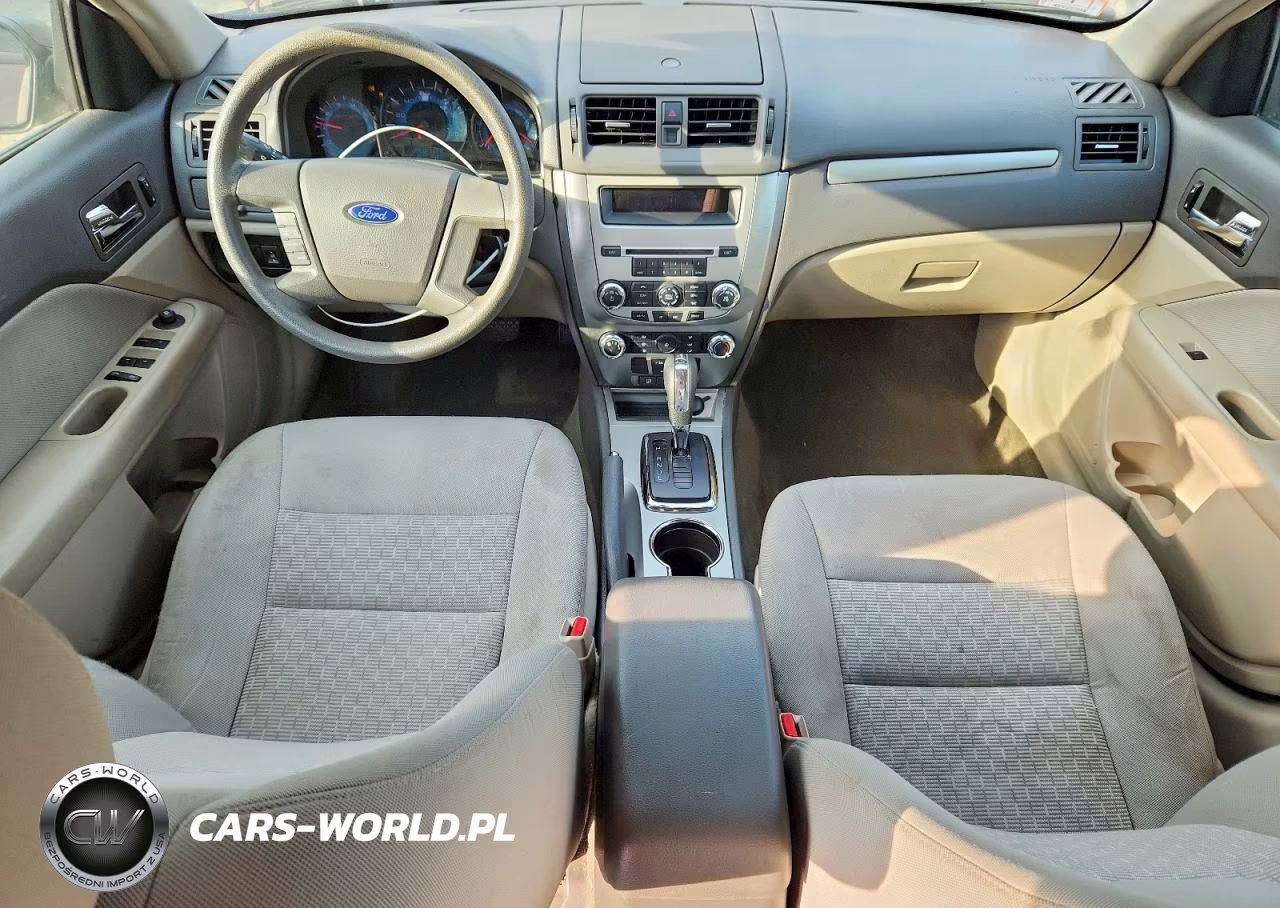 2011 Ford Fusion S VIN:3FAHP0GA0BR131144 - 8