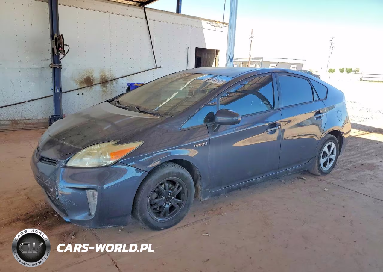 2014 Toyota Prius Two – zdjęcie 1 z 12
