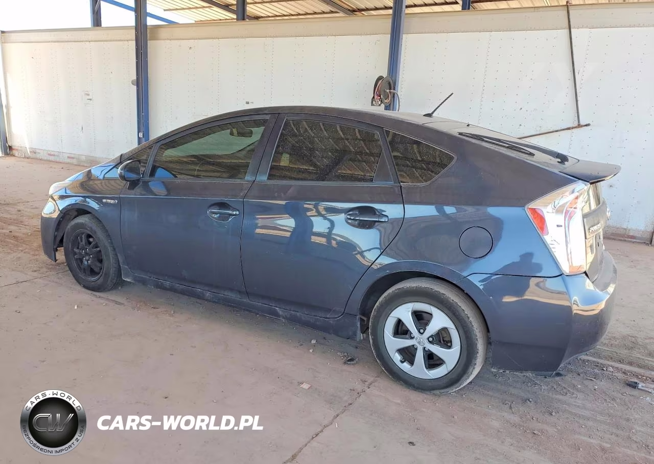2014 Toyota Prius Two VIN:JTDKN3DU0E1749665 - 2