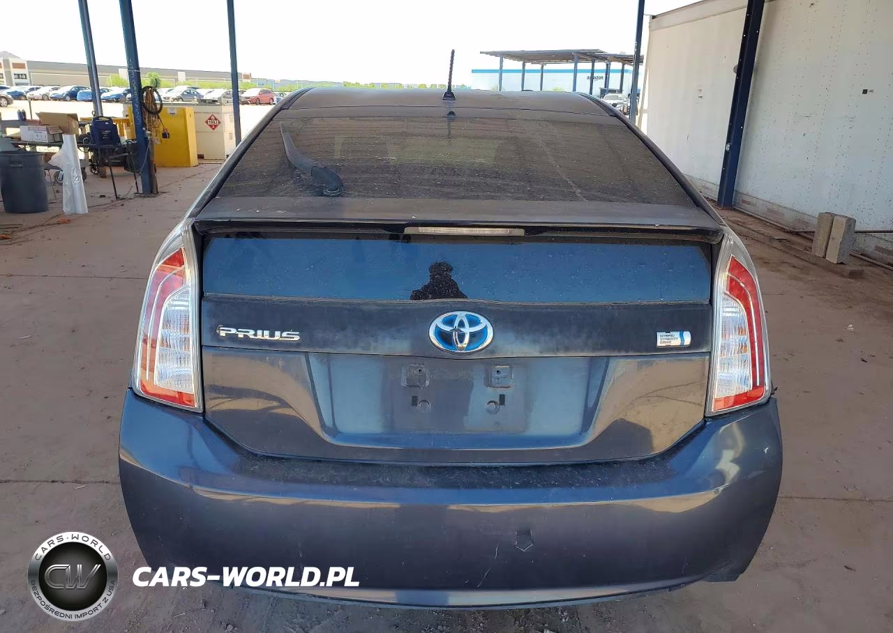 2014 Toyota Prius Two VIN:JTDKN3DU0E1749665 - 6