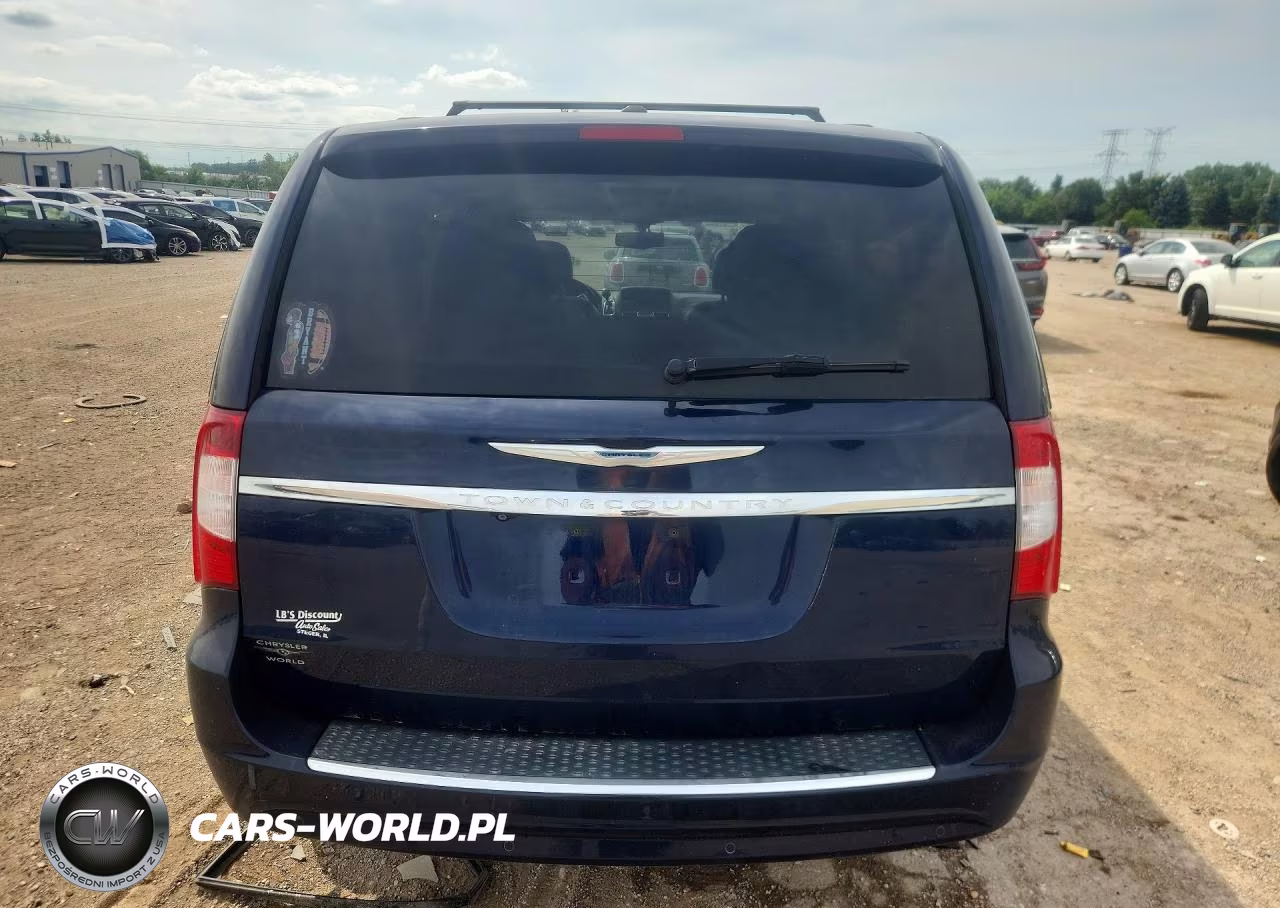 2015 Chrysler Town & Country Touring L VIN:2C4RC1CG4FR630566 - 6