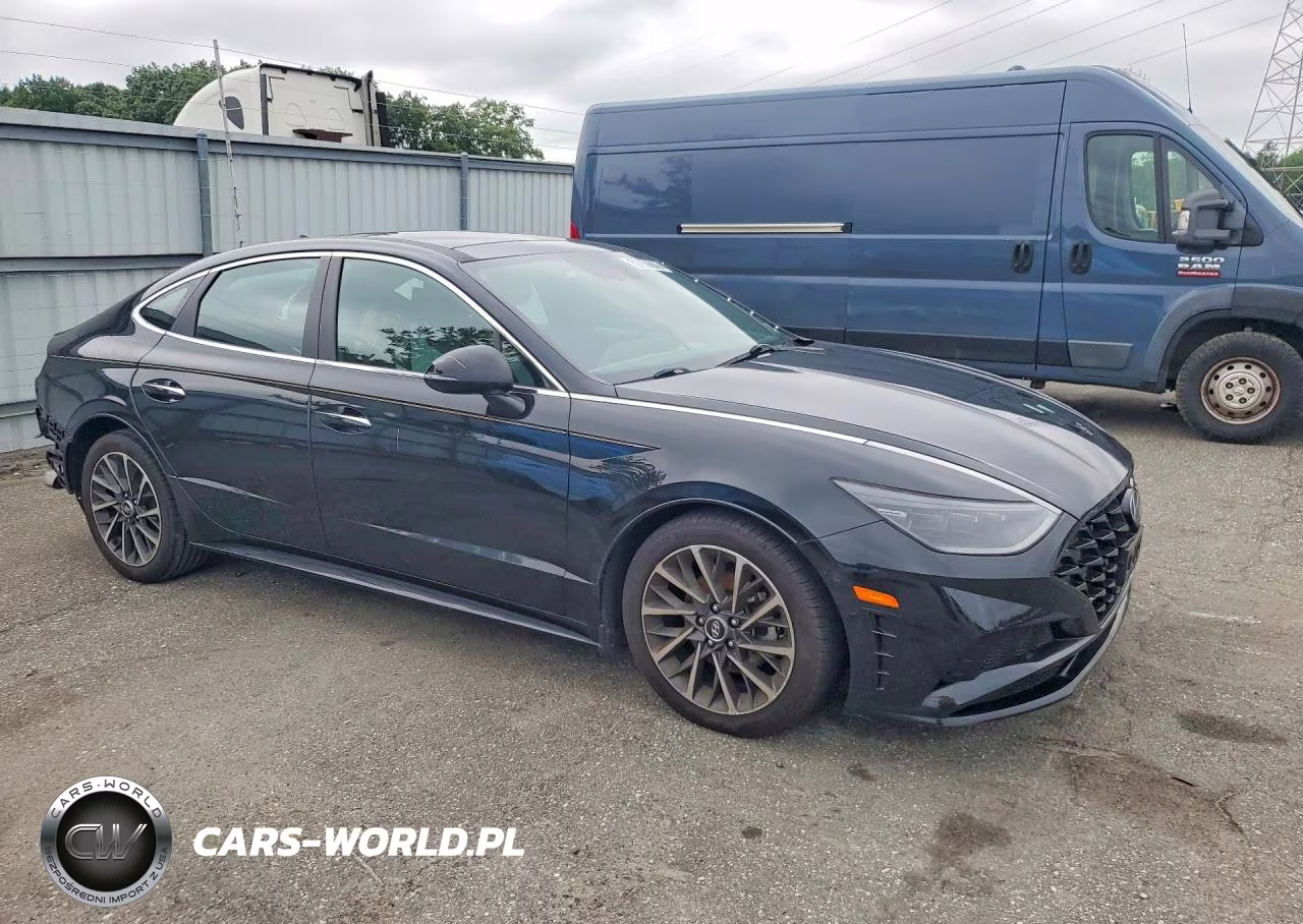 2021 Hyundai Sonata Limited VIN:5NPEH4J25MH104000 - 4