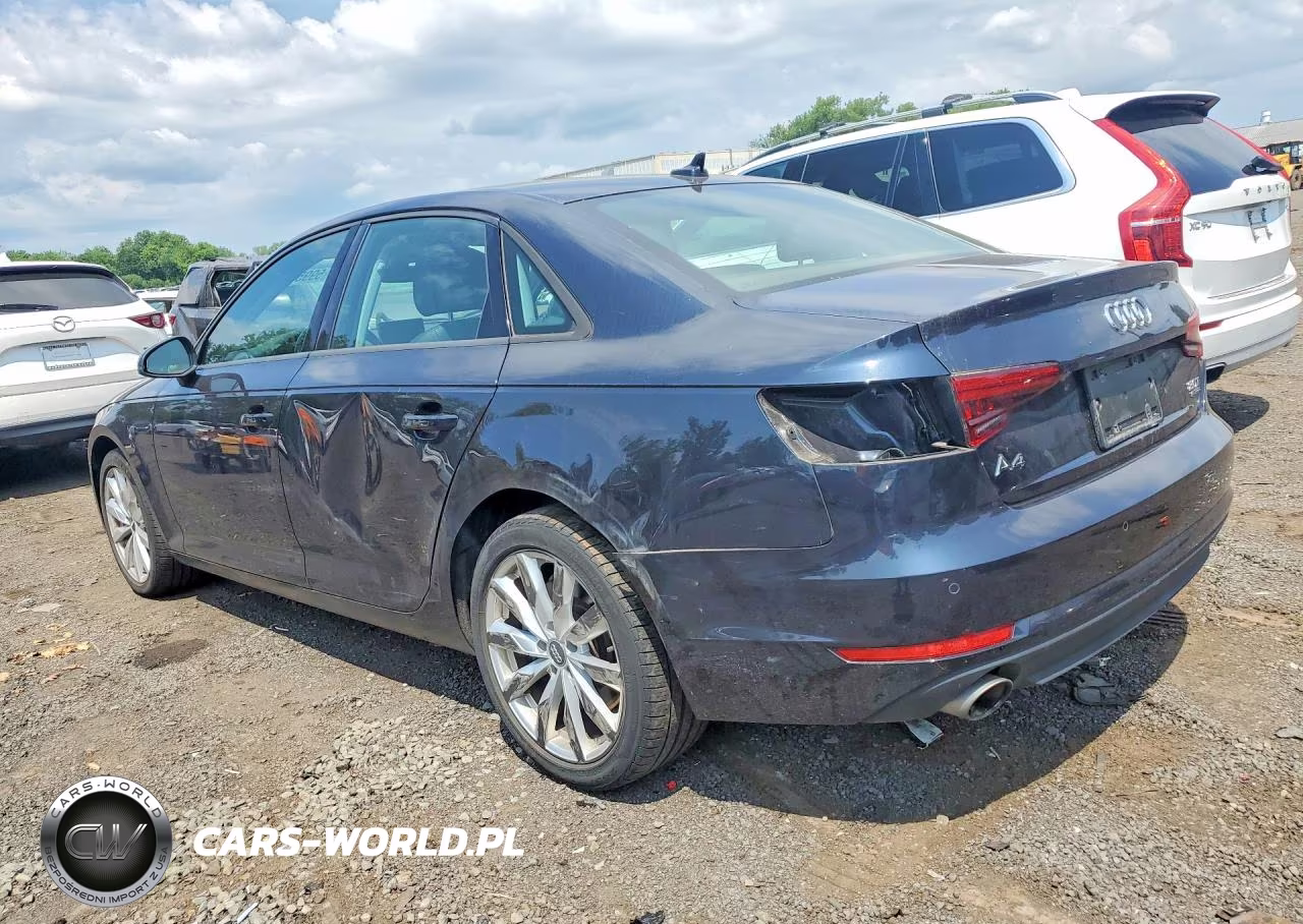 2017 Audi A4 Premium VIN:WAUANAF4XHN005143 - 2