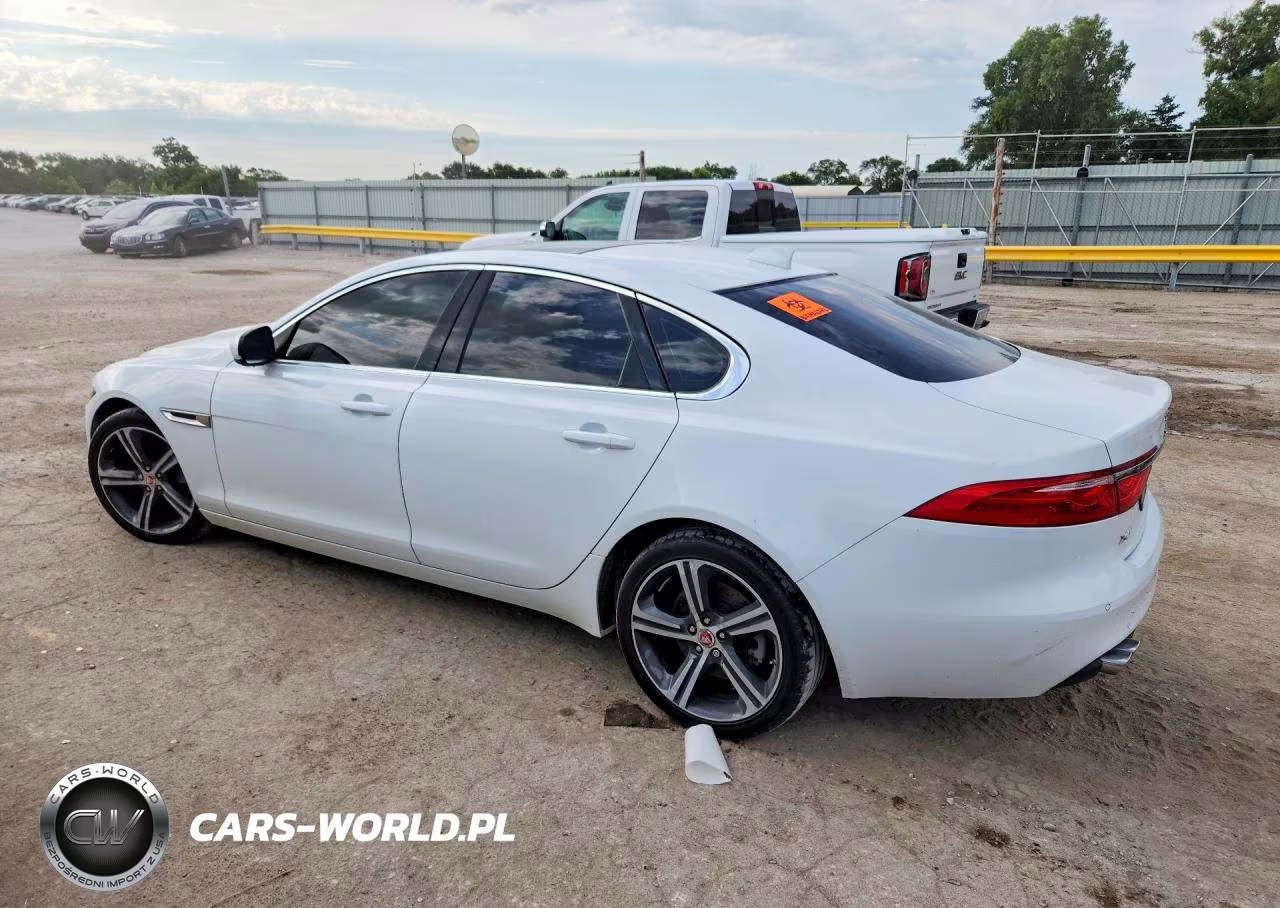 2017 Jaguar Xf Premium VIN:SAJBJ4BNXHCY42586 - 2