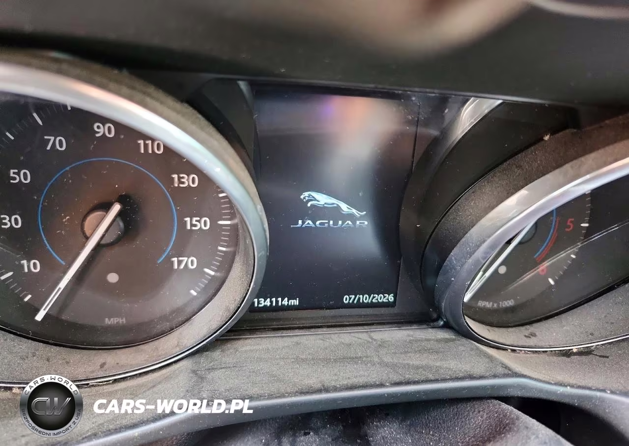 2017 Jaguar Xf Premium VIN:SAJBJ4BNXHCY42586 - 9