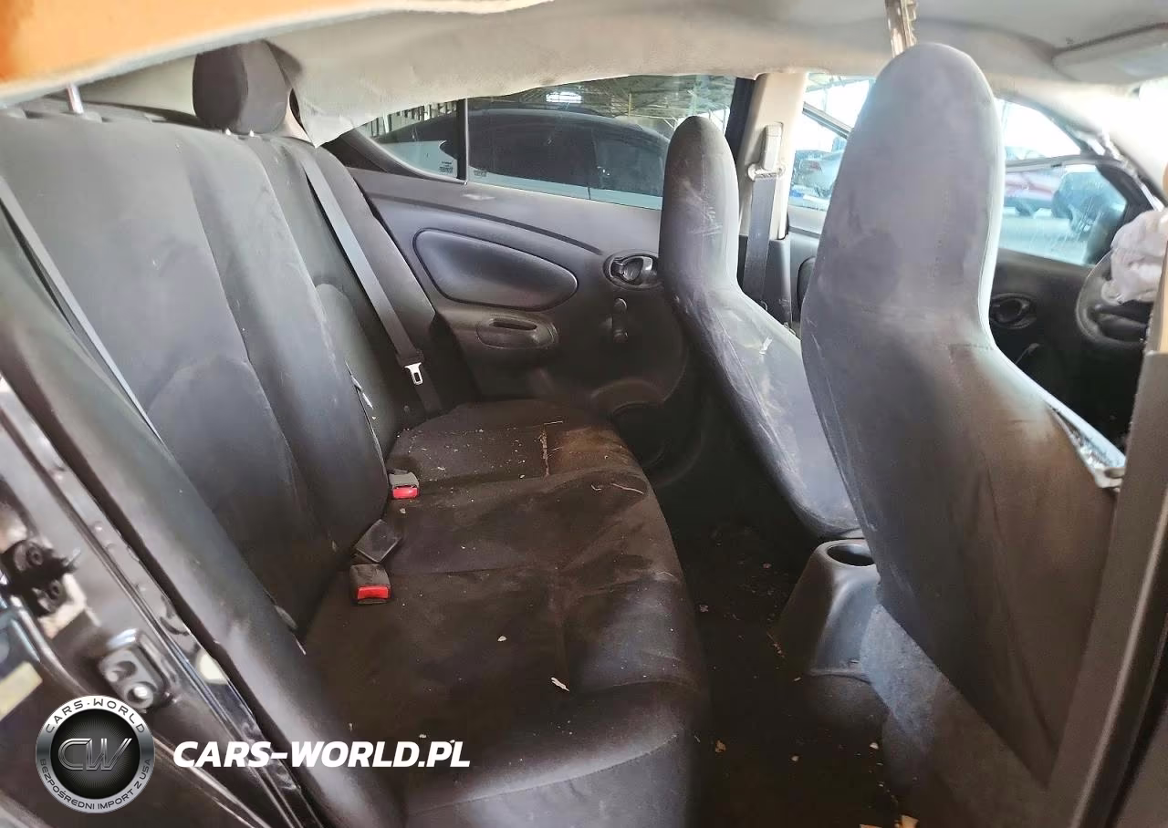 2014 Nissan Versa 1.6 S VIN:3N1CN7AP4EL827564 - 10