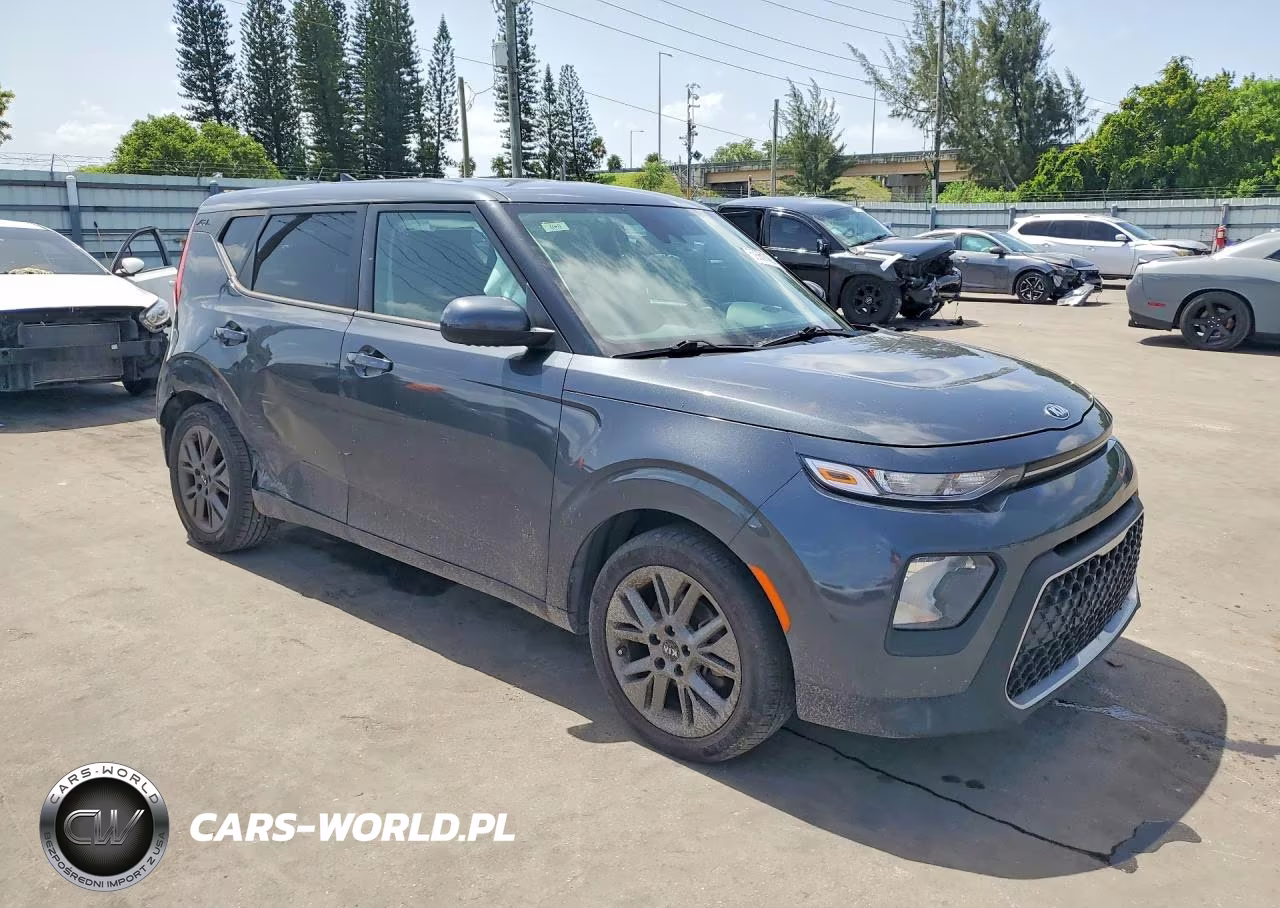 2021 Kia Soul S VIN:KNDJ23AU4M7796119 - 4