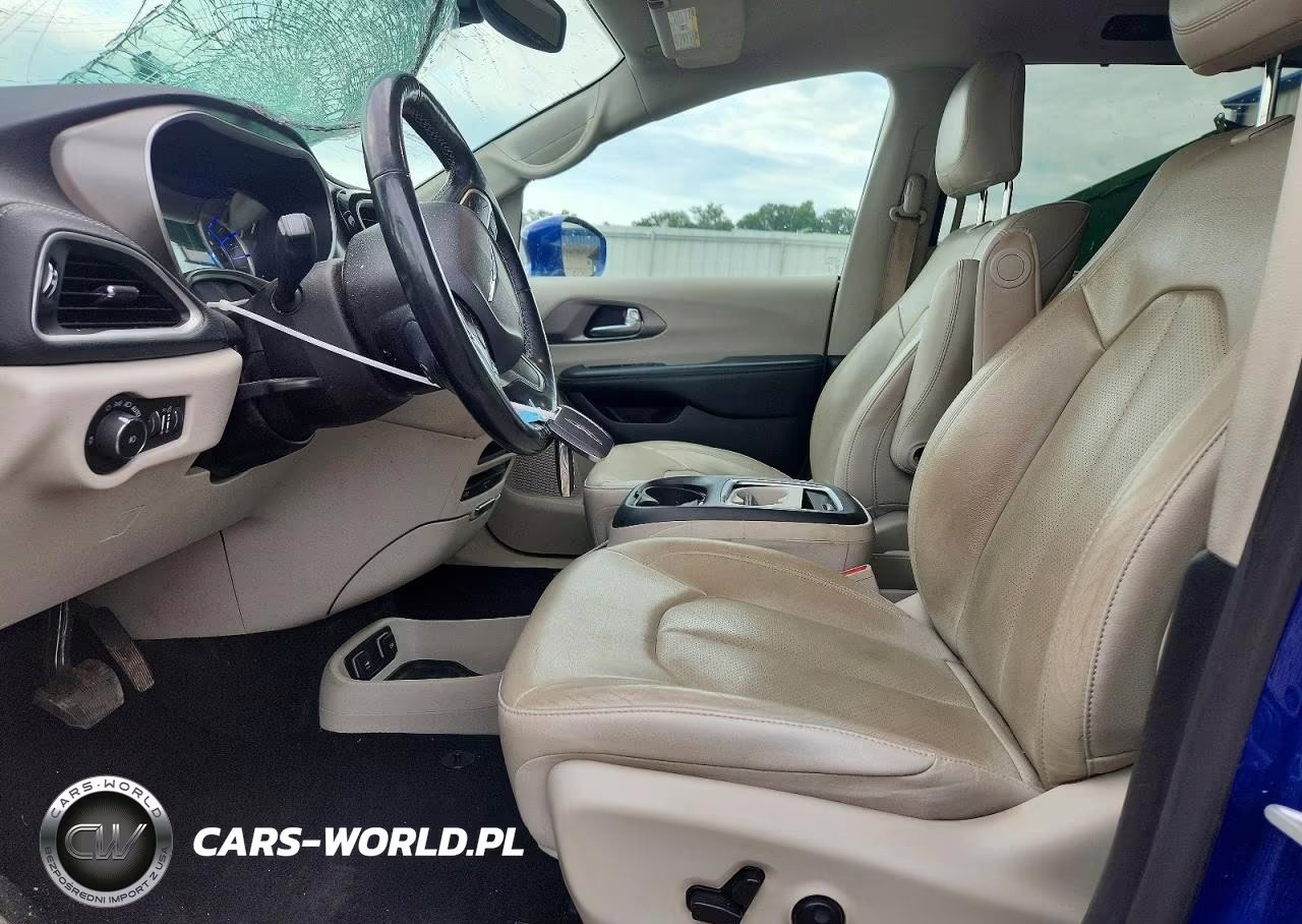 2021 Chrysler Pacifica Hybrid Touring L VIN:2C4RC1L71MR525206 - 7