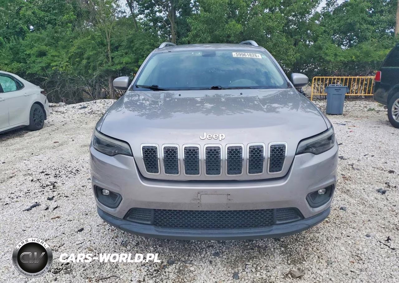 2019 Jeep Cherokee Latitude Plus VIN:1C4PJLLBXKD265644 - 5