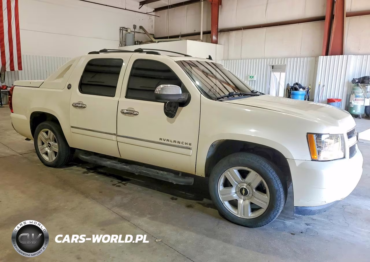 2013 Chevrolet Avalanche Ltz VIN:3GNMCGE0XDG164438 - 4