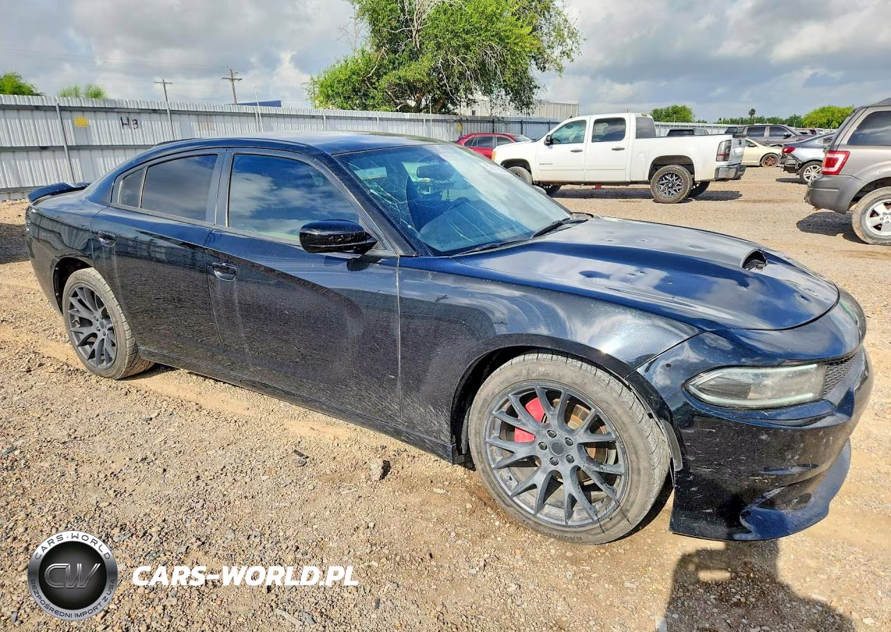 2019 Dodge Charger VIN:2C3CDXBG5KH554626 - 4