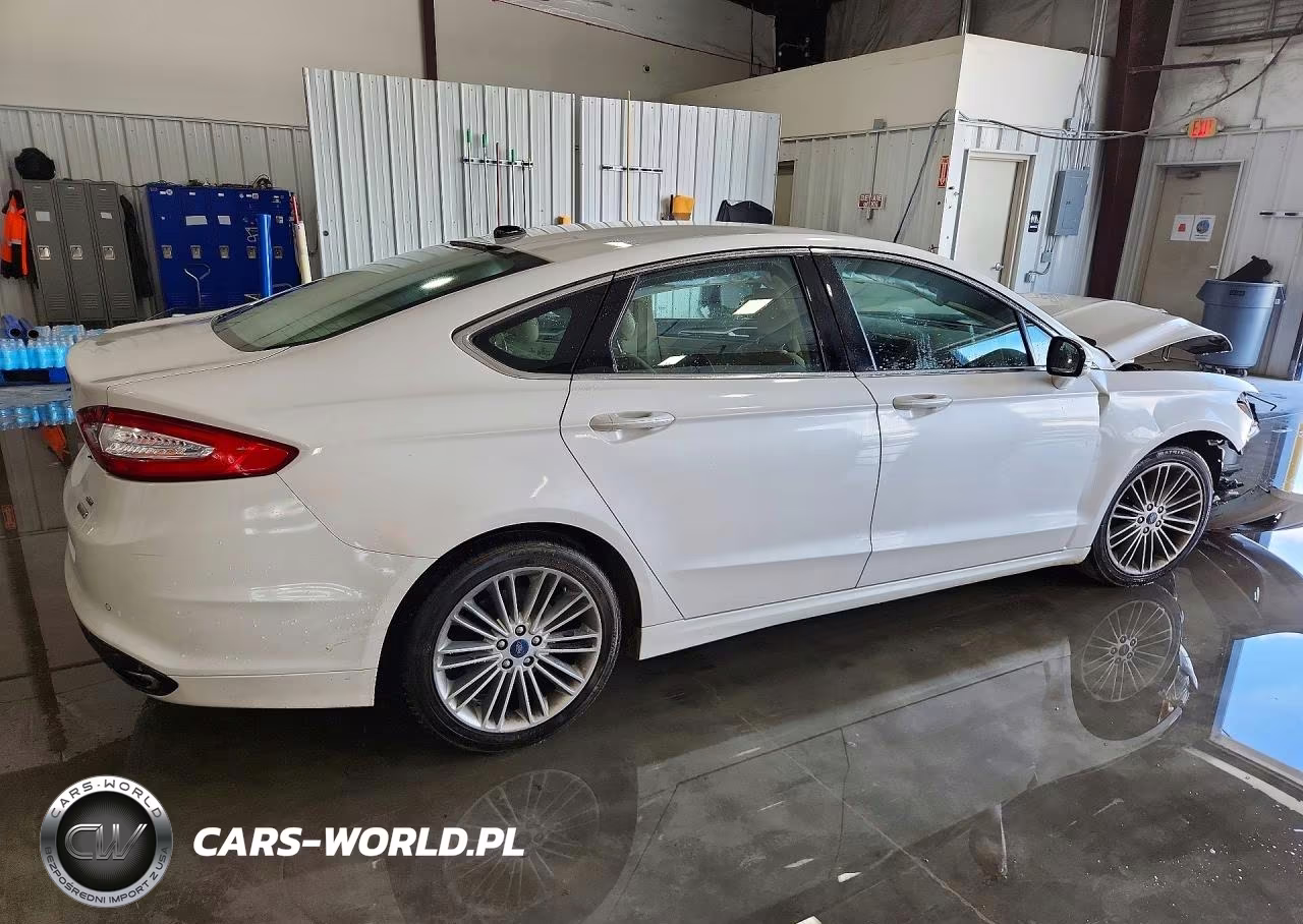 2013 Ford Fusion Se VIN:3FA6P0H9XDR379030 - 3