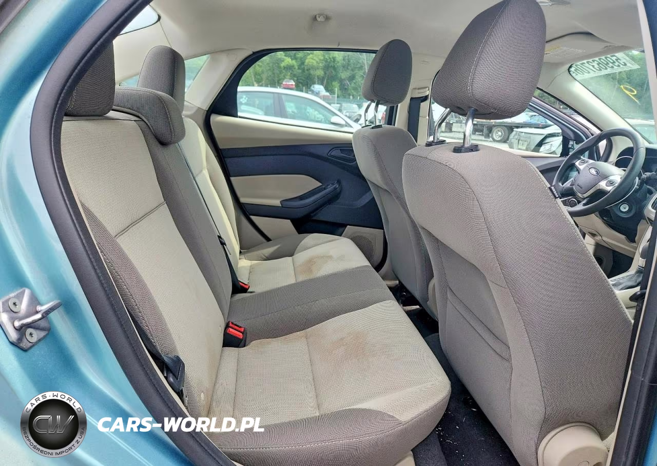 2012 Ford Focus Se VIN:1FAHP3F21CL219356 - 10