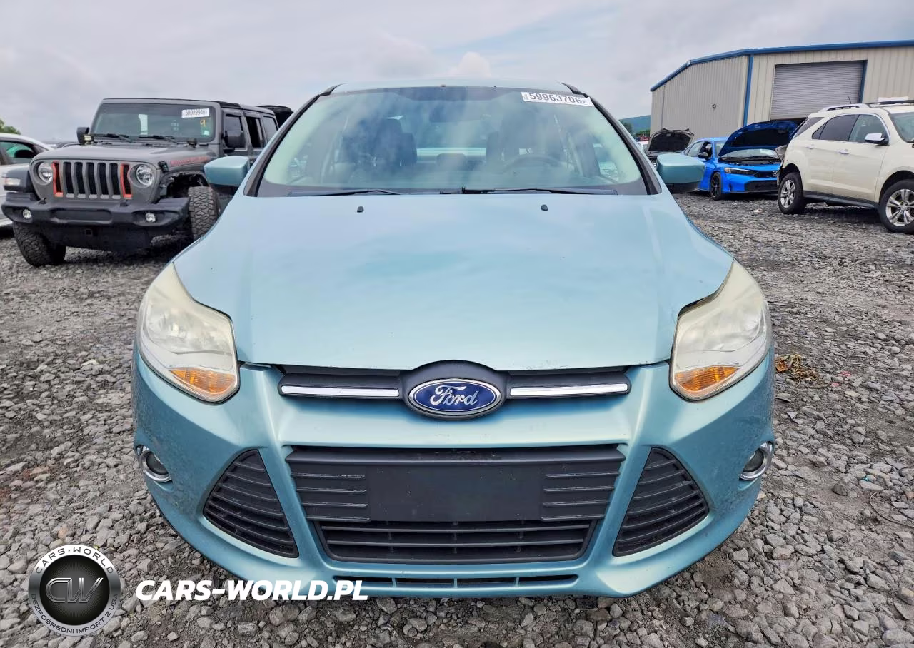 2012 Ford Focus Se VIN:1FAHP3F21CL219356 - 5