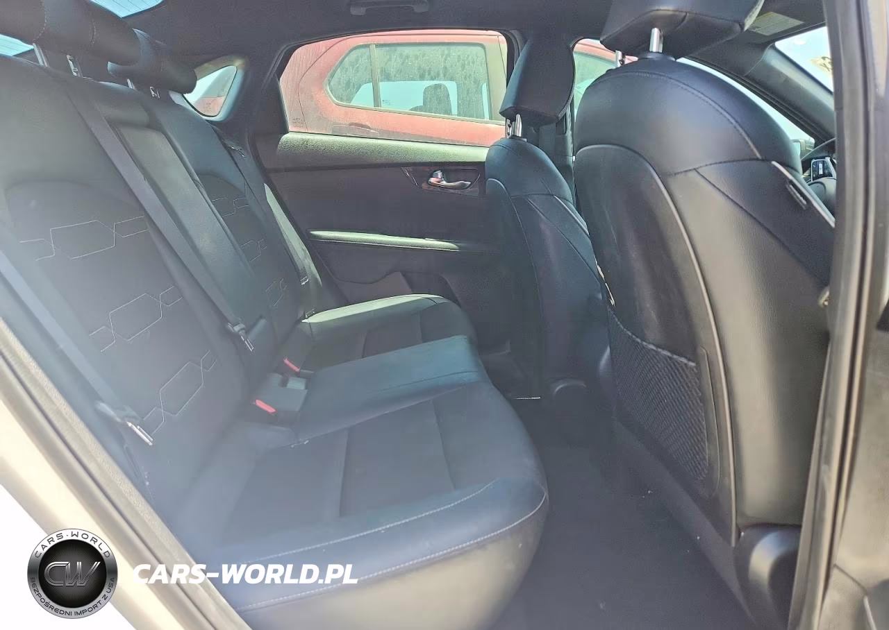 2020 Kia Forte Gt Line VIN:3KPF34AD5LE240554 - 10