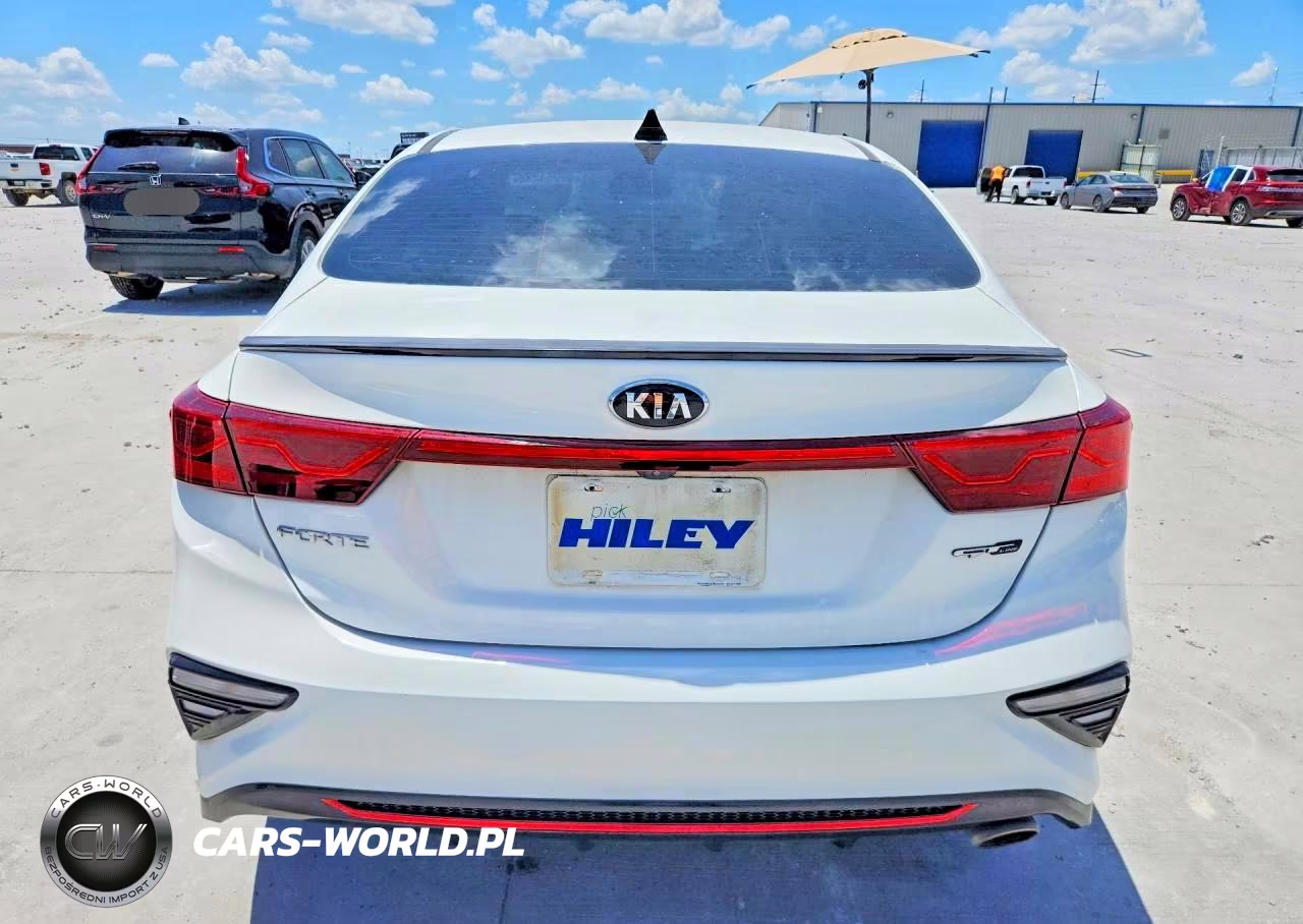 2020 Kia Forte Gt Line VIN:3KPF34AD5LE240554 - 6