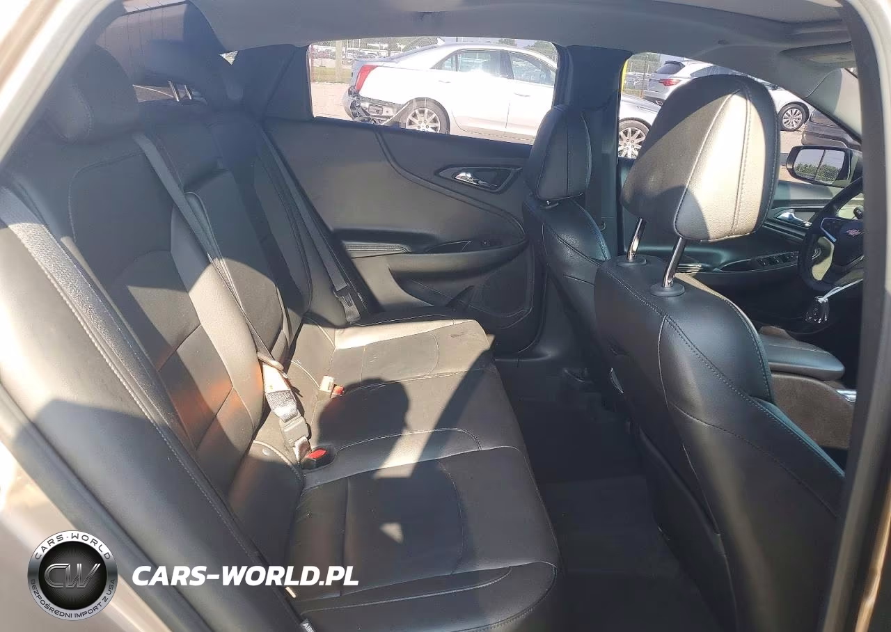 2018 Chevrolet Malibu Lt VIN:1G1ZD5ST9JF115204 - 10
