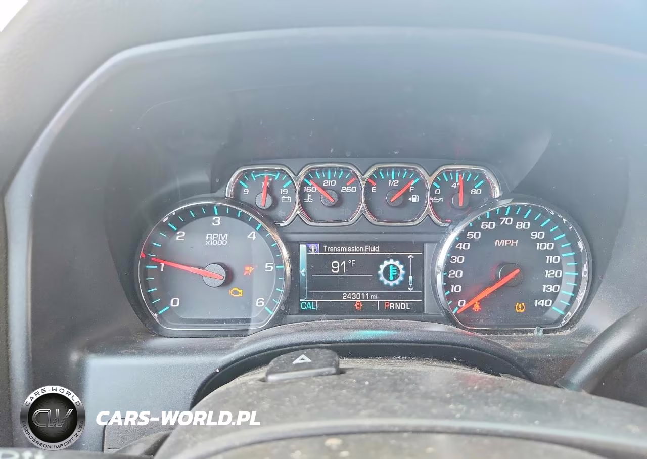 2018 Chevrolet Silverado C1500 Lt VIN:3GCPCREC2JG411569 - 9