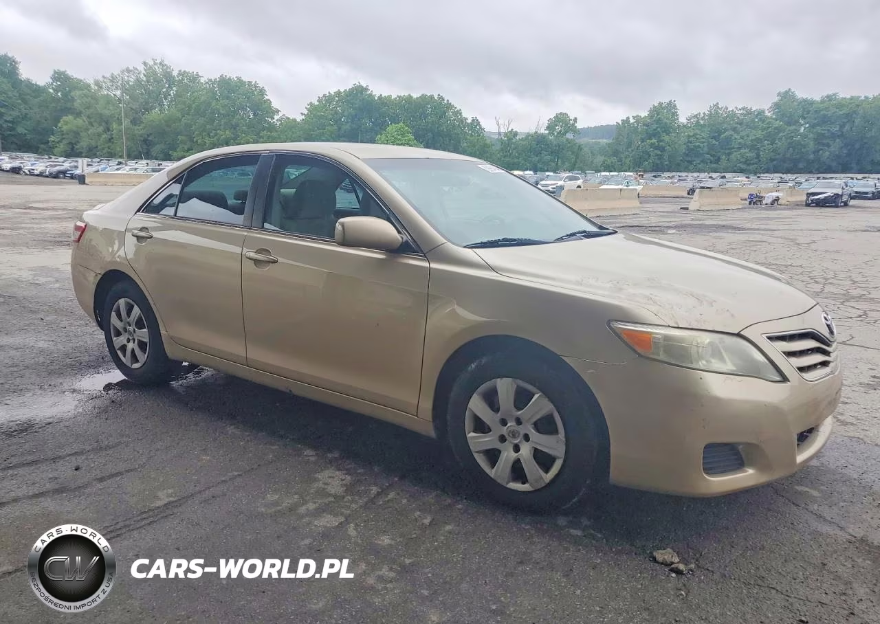 2010 Toyota Camry Le VIN:4T4BF3EK5AR023899 - 4