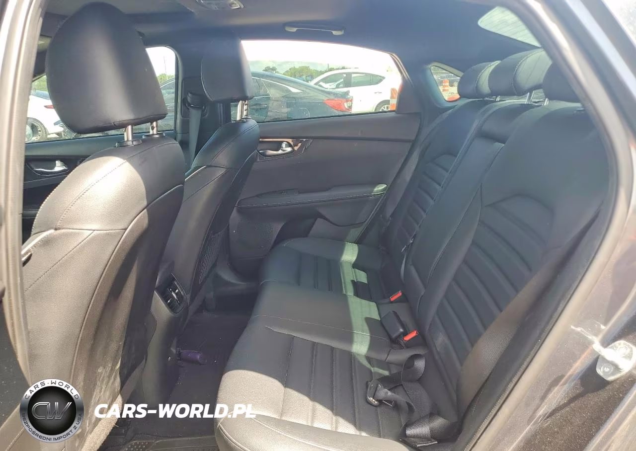 2023 Kia Forte Gt Line VIN:3KPF54AD7PE662857 - 10