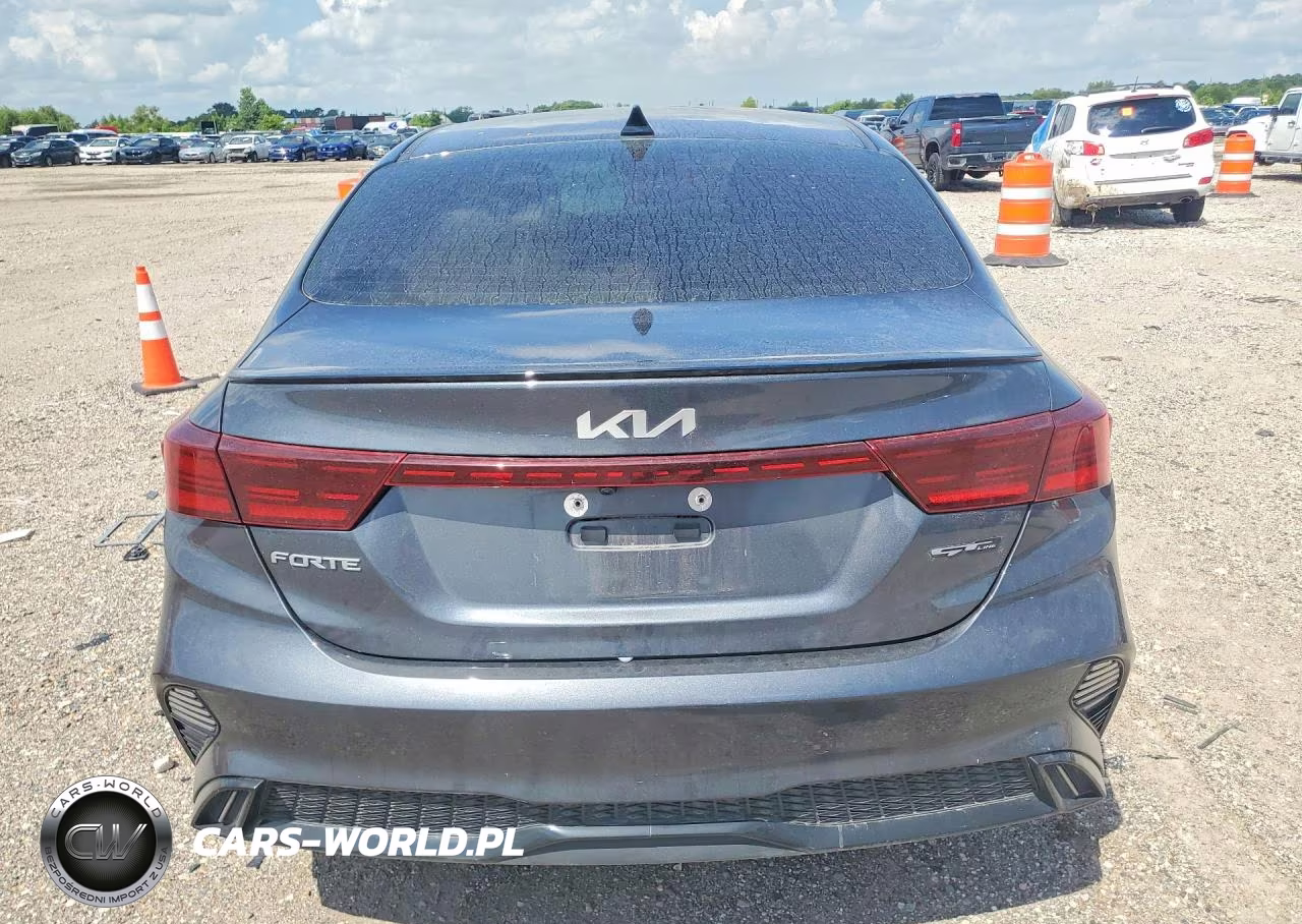2023 Kia Forte Gt Line VIN:3KPF54AD7PE662857 - 6
