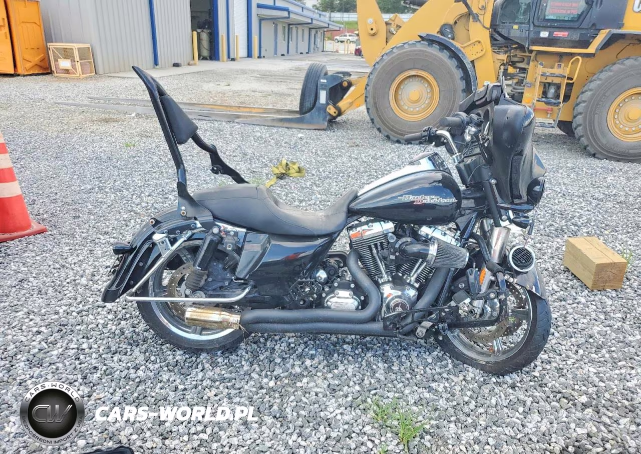 2011 Harley-Davidson Flhx