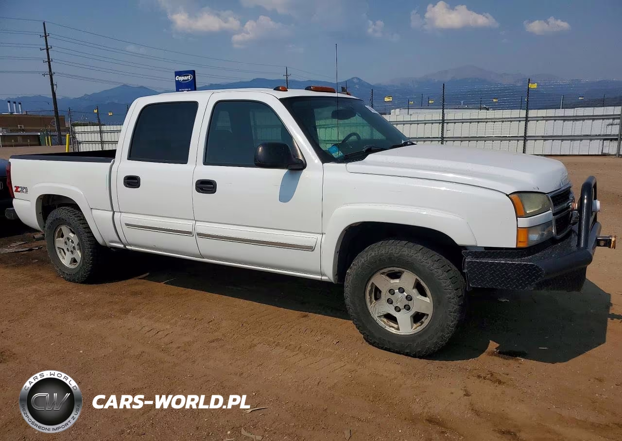 2007 Chevrolet Silverado K1500 Classic Crew Cab VIN:2GCEK13ZX71132150 - 4