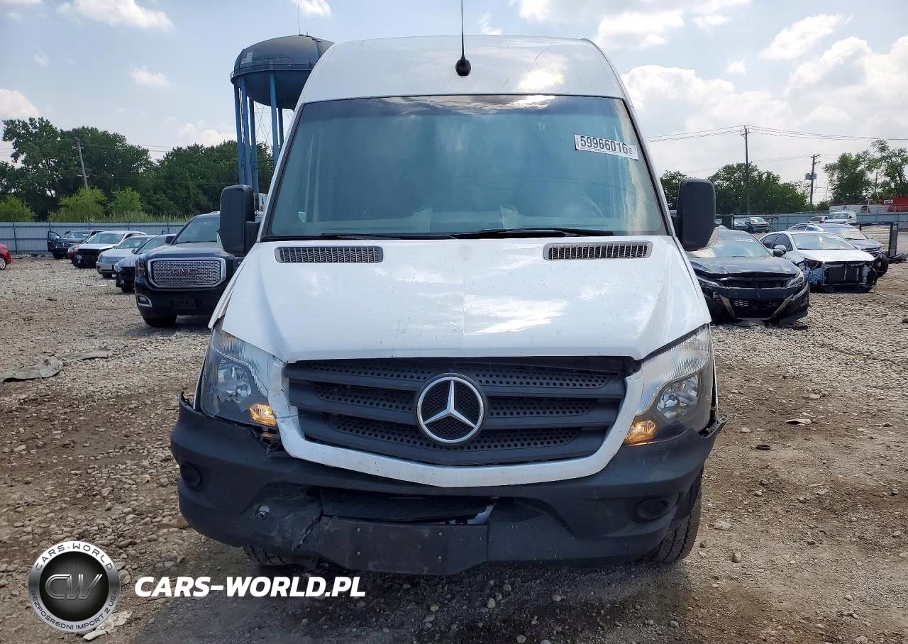 2018 Mercedes-Benz Sprinter 3500 VIN:WD3PF1CD9JP617711 - 5
