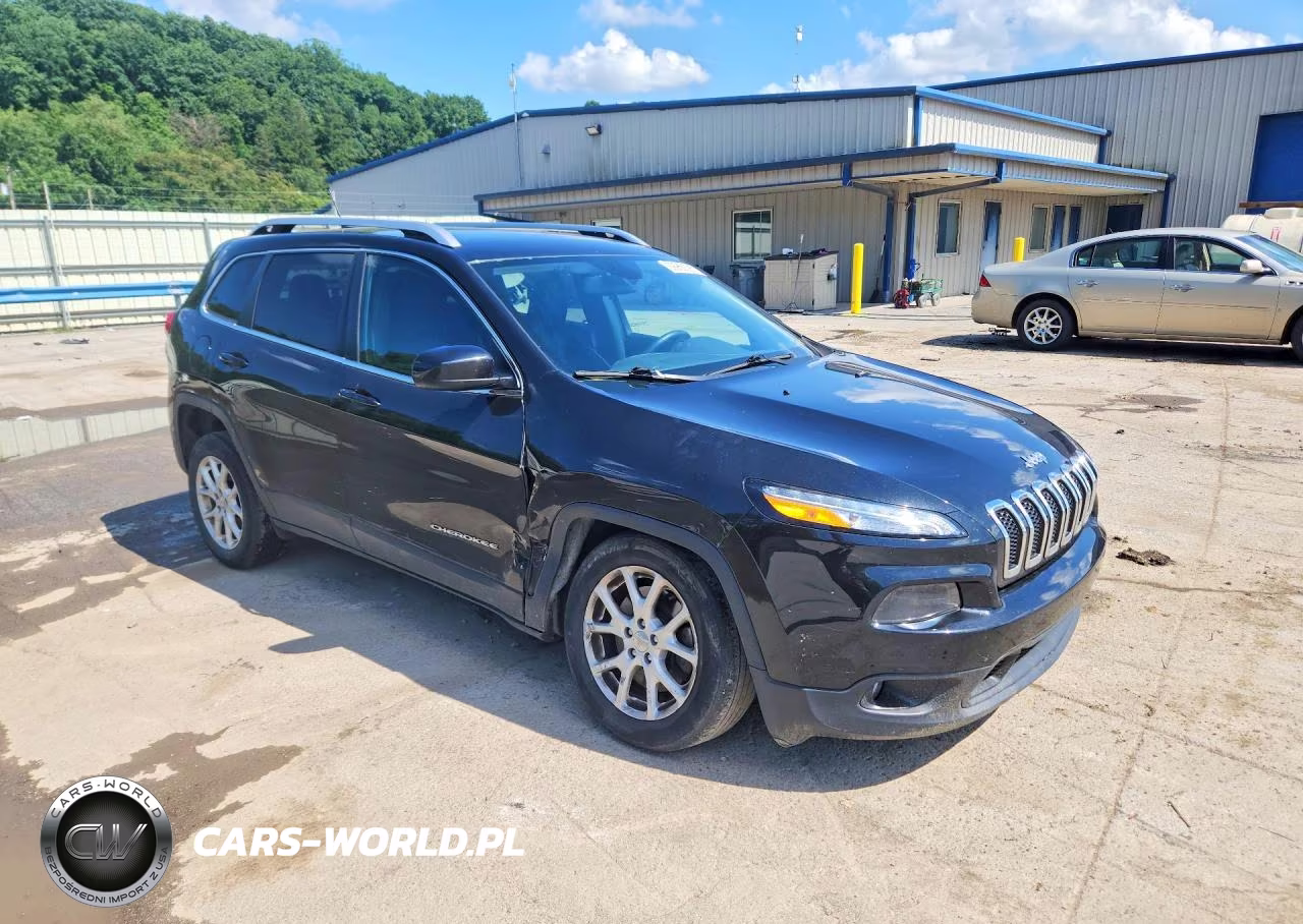 2015 Jeep Cherokee Latitude VIN:1C4PJLCB1FW712338 - 4