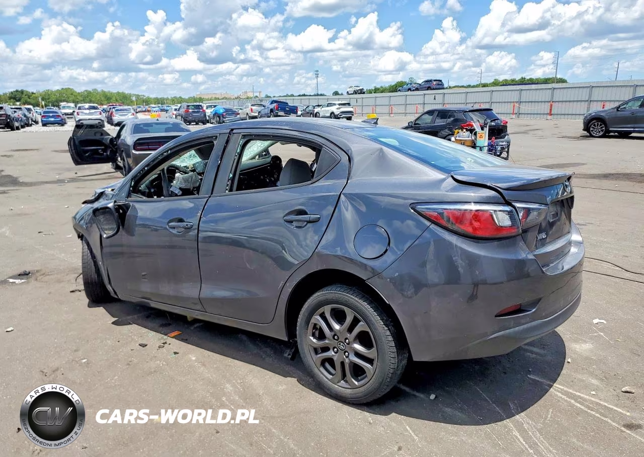 2019 Toyota Yaris Le VIN:3MYDLBYV0KY508421 - 2