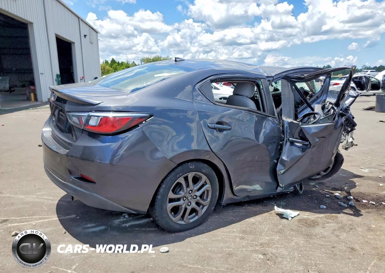 2019 Toyota Yaris Le VIN:3MYDLBYV0KY508421 - 3