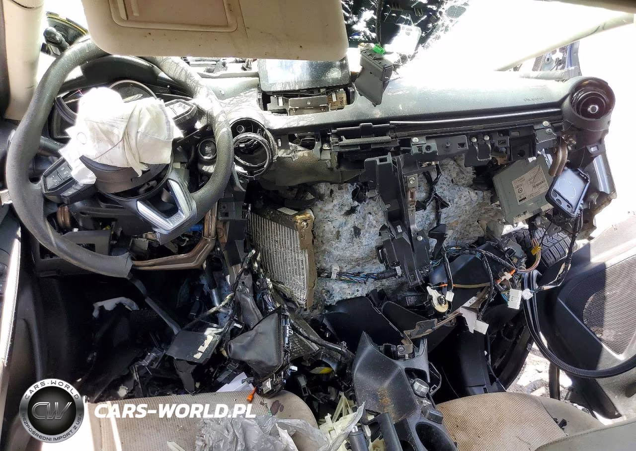 2019 Toyota Yaris Le VIN:3MYDLBYV0KY508421 - 8