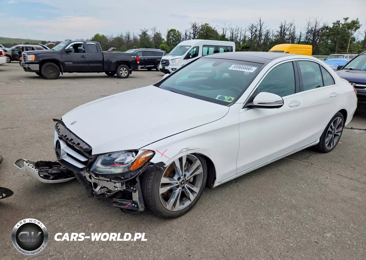 2018 Mercedes-Benz C 300 4Matic – zdjęcie 1 z 12
